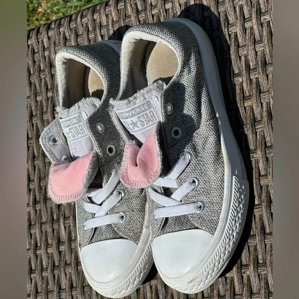 ⚡️Adorable Gray Converse! Sz 1 Double Tongue Maddie Ox (Fast Ship!)
